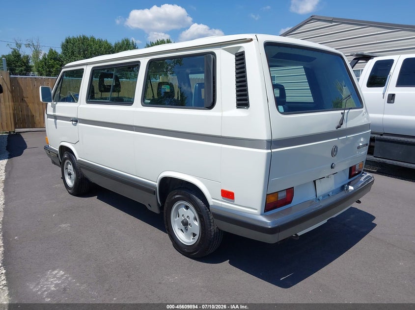 1990 Volkswagen Vanagon VIN WV2YB0250LH012274 IAAI salvage auction — NORMAL WEAR, Clear-Dealer Only (North Carolina), sold $4,350 on 2026-07-30 (photo 3)