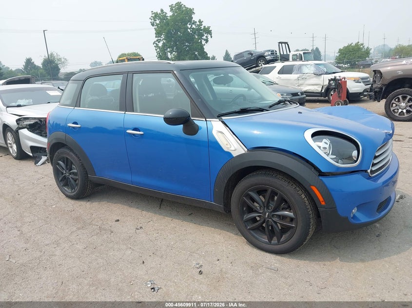 2014 Mini Countryman VIN WMWZB3C58EWR42115 IAAI salvage auction — FRONT END, Clear (Michigan), sold $1,050 on 2026-08-13 (photo 1)