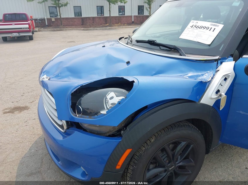 2014 Mini Countryman VIN WMWZB3C58EWR42115 IAAI salvage auction — FRONT END, Clear (Michigan), sold $1,050 on 2026-08-13 (photo 6)