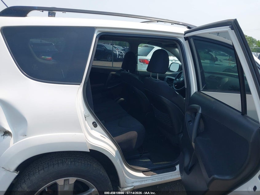 2009 Toyota Rav4 VIN JTMBF32V39D009332 IAAI salvage auction — NORMAL WEAR, Clear (New Jersey), sold $1,300 on 2026-07-20 (photo 8)