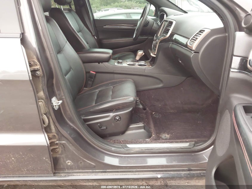 2016 Jeep Grand cherokee VIN 1C4RJFBG7GC429307 IAAI salvage auction — FRONT & REAR, Salvage Title, sold $2,750 on 2026-08-15 (photo 5)