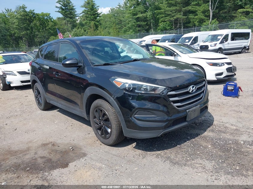 2018 Hyundai Tucson VIN KM8J2CA46JU779959 IAAI salvage auction — NORMAL WEAR, Original (Maine), sold $2,900 on 2026-07-31 (photo 1)