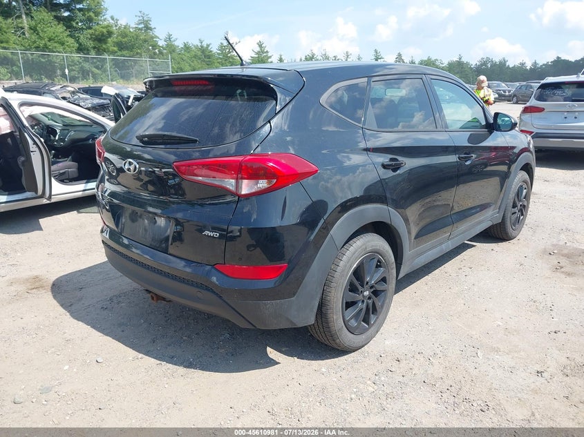 2018 Hyundai Tucson VIN KM8J2CA46JU779959 IAAI salvage auction — NORMAL WEAR, Original (Maine), sold $2,900 on 2026-07-31 (photo 4)