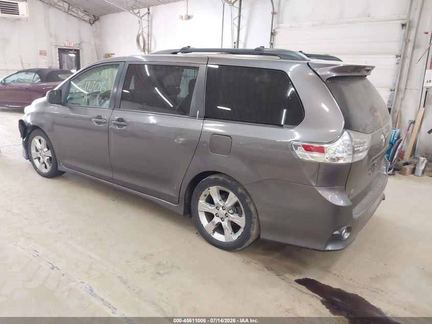 2011 Toyota Sienna VIN 5TDXK3DC2BS042278 IAAI salvage auction — RIGHT FRONT, Salvage (Pennsylvania), sold $1,200 on 2026-08-01 (photo 3)
