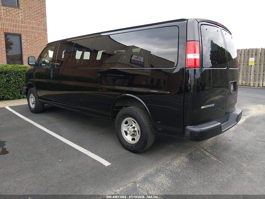 2020 Chevrolet Express 2500 VIN 1GAZGNFP1L1235759 IAAI salvage auction — NORMAL WEAR, SF97 (Virginia), sold $18,250 on 2026-07-22 (photo 3)