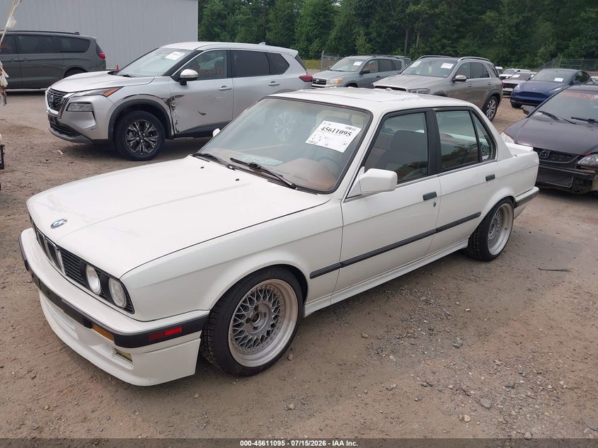 1990 BMW 3 series VIN WBAAD2318LED27004 IAAI salvage auction — FRONT END, Clear (Massachusetts), sold $19,650 on 2026-08-28 (photo 2)