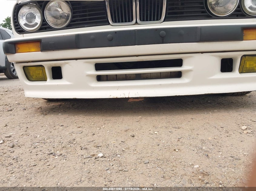 1990 BMW 3 series VIN WBAAD2318LED27004 IAAI salvage auction — FRONT END, Clear (Massachusetts), sold $19,650 on 2026-08-28 (photo 6)