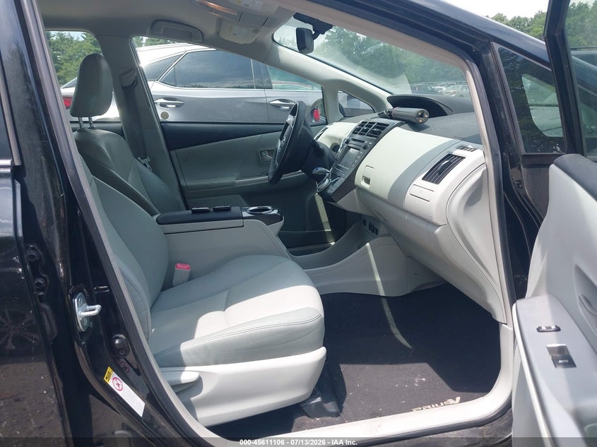 2012 Toyota Prius v VIN JTDZN3EUXC3028073 IAAI salvage auction — NORMAL WEAR, Clear (New York), sold $725 on 2026-07-21 (photo 5)
