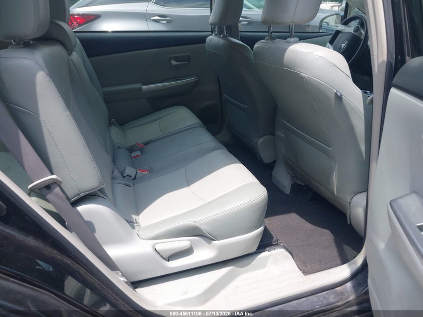 2012 Toyota Prius v VIN JTDZN3EUXC3028073 IAAI salvage auction — NORMAL WEAR, Clear (New York), sold $725 on 2026-07-21 (photo 8)