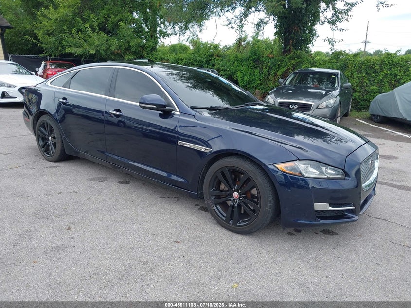2016 Jaguar Xj series VIN SAJWJ2GD1G8V93229 IAAI salvage auction — NORMAL WEAR, Clear (Tennessee), sold $1,800 on 2026-07-26 (photo 1)