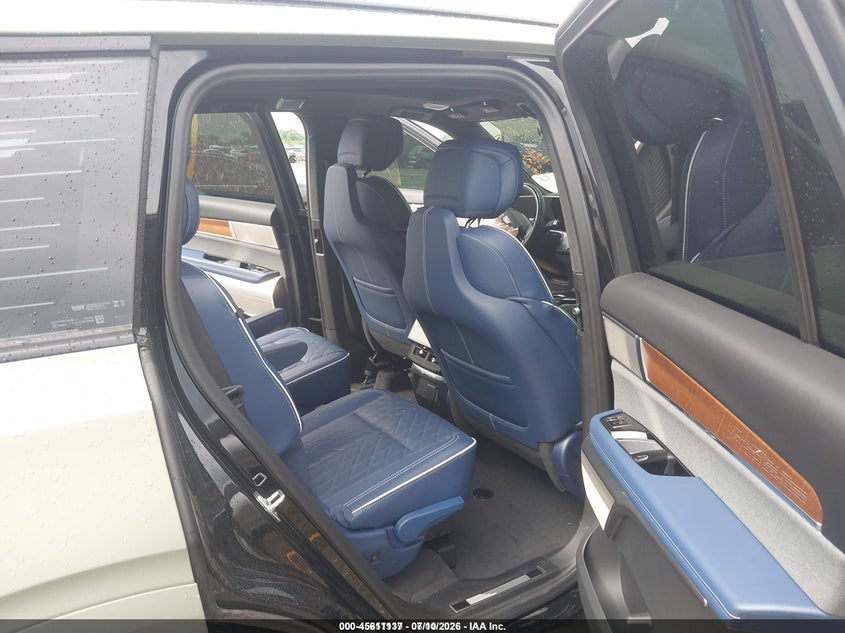 2026 Cadillac Xt4 VIN 1GYC3MML7TZ710071 IAAI salvage auction — FRONT END, Original (Texas), sold $35,000 on 2026-08-13 (photo 8)