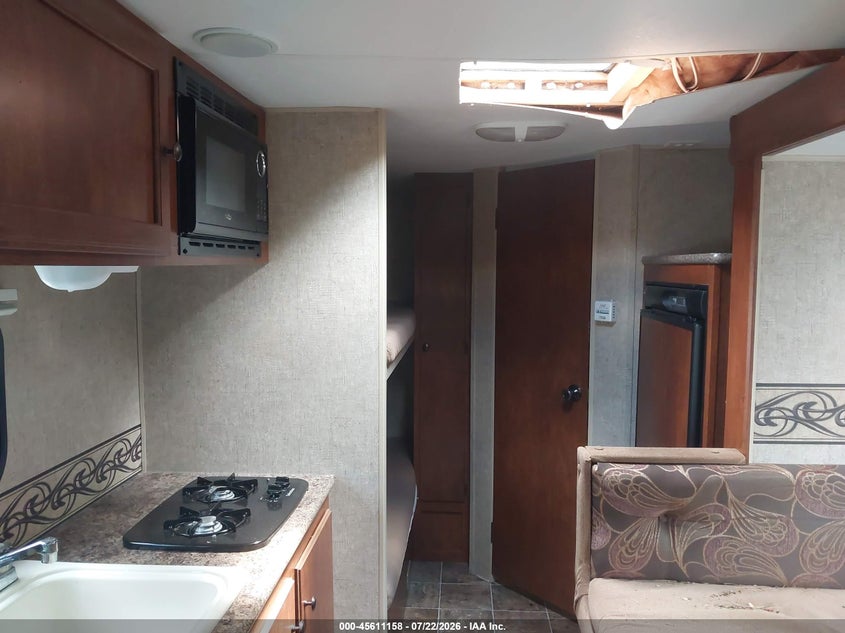 2014 K-z inc Travel trailer VIN 4EZTA1913E5020067 IAAI salvage auction — ROOF, Mv-907A (New York), sold $600 on 2026-08-20 (photo 7)