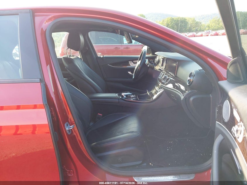 2018 Mercedes-benz E-klasse VIN WDDZF4KB5JA486303 IAAI salvage auction — FRONT END, Salvage Title, sold $7,600 on 2026-08-06 (photo 5)