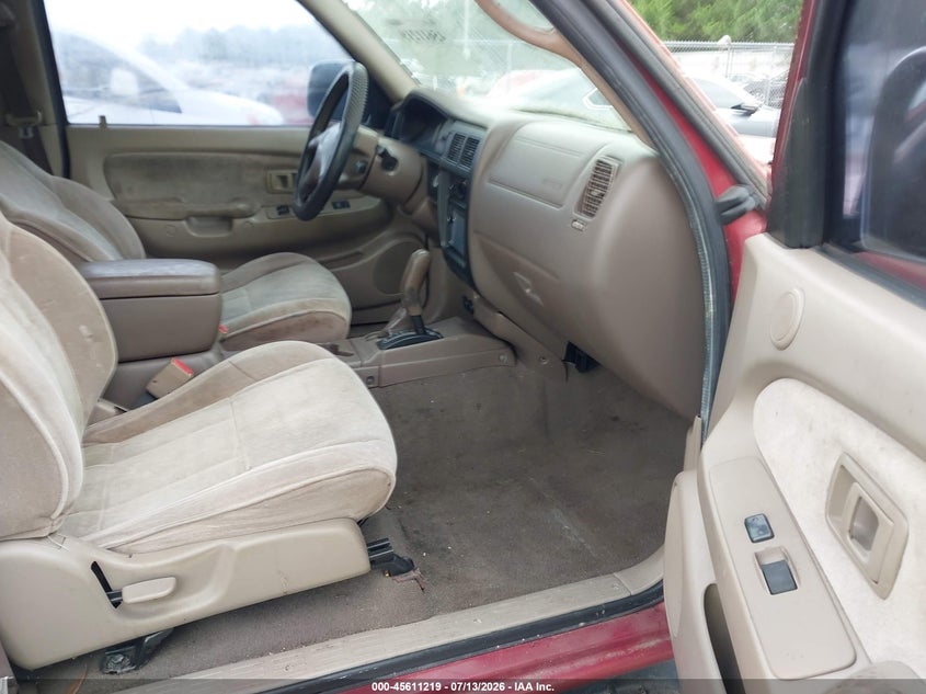 2001 Toyota Tacoma VIN 5TEHN72N11Z850159 IAAI salvage auction — NORMAL WEAR, Clear (Florida), sold $4,850 on 2026-07-23 (photo 5)