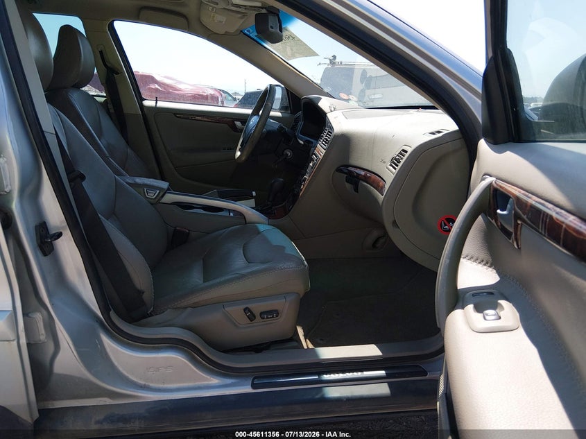 2006 Volvo Xc70 VIN YV4SZ592X61209990 IAAI salvage auction — NORMAL WEAR, Clear, sold $75 on 2026-07-29 (photo 5)