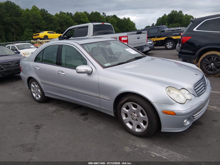 2006 Mercedes-benz C class VIN WDBRF92H36F800681 IAAI salvage auction — NORMAL WEAR, Clear (North Carolina), sold $325 on 2026-07-29 (photo 1)