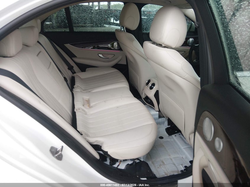 2017 Mercedes-benz VIN WDDZF4JB2HA076277 IAAI salvage auction — WATER/FLOOD, Wait Title, sold $7,550 on 2026-08-07 (photo 8)