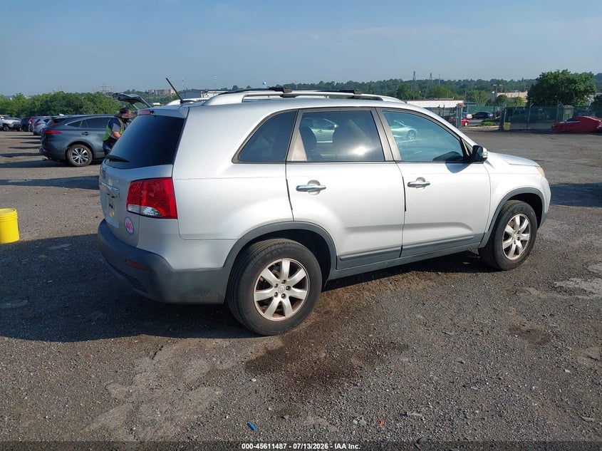 2011 Kia Sorento VIN 5XYKT3A12BG170429 IAAI salvage auction — NORMAL WEAR, Clear (Pennsylvania), sold $1,000 on 2026-07-17 (photo 4)