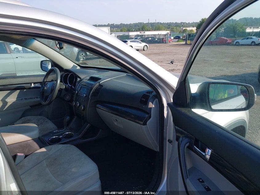 2011 Kia Sorento VIN 5XYKT3A12BG170429 IAAI salvage auction — NORMAL WEAR, Clear (Pennsylvania), sold $1,000 on 2026-07-17 (photo 5)