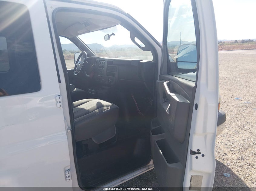 2016 Chevrolet Express 3500 VIN 1GAZGPFG8G1292655 IAAI salvage auction — NORMAL WEAR, Sf97 (Texas), sold $9,900 on 2026-09-02 (photo 5)