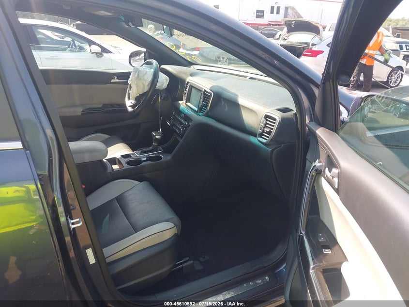 2019 Kia Sportage VIN KNDPNCACXK7547278 IAAI salvage auction — FRONT END, Salvage Title, sold $3,350 on 2026-08-01 (photo 5)