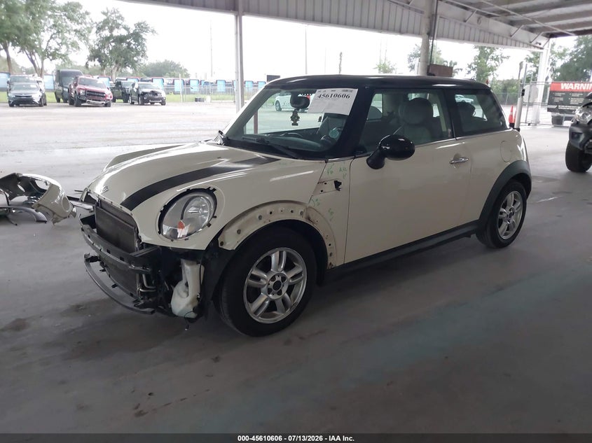 2012 Mini Cooper VIN WMWSU3C52CT543095 IAAI salvage auction — RIGHT FRONT, Rebuildable (Florida), sold $550 on 2026-08-05 (photo 2)