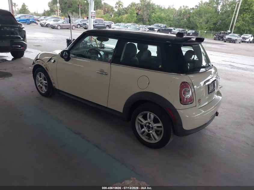 2012 Mini Cooper VIN WMWSU3C52CT543095 IAAI salvage auction — RIGHT FRONT, Rebuildable (Florida), sold $550 on 2026-08-05 (photo 3)