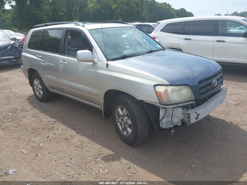2004 Toyota Highlander VIN JTEEP21A740009199 IAAI salvage auction — NORMAL WEAR, Clear (New York), sold $25 on 2026-07-21 (photo 1)