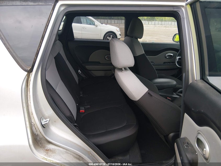 2018 Kia Soul VIN KNDJN2A23J7512149 IAAI salvage auction — NORMAL WEAR, Clear (Tennessee), sold $825 on 2026-07-18 (photo 8)