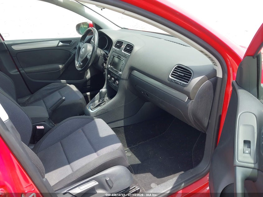 2014 Volkswagen Golf VIN WVWDM7AJ9EW010732 IAAI salvage auction — NORMAL WEAR, Salvage Title, sold $5,350 on 2026-08-11 (photo 5)