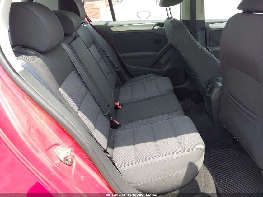 2014 Volkswagen Golf VIN WVWDM7AJ9EW010732 IAAI salvage auction — NORMAL WEAR, Salvage Title, sold $5,350 on 2026-08-11 (photo 8)
