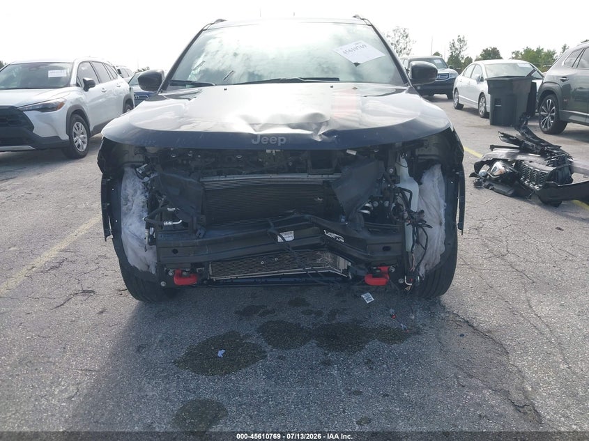 2024 Jeep Compass VIN 3C4NJDDN6RT137282 IAAI salvage auction — FRONT END, Salvage Title, sold $8,575 on 2026-07-22 (photo 6)
