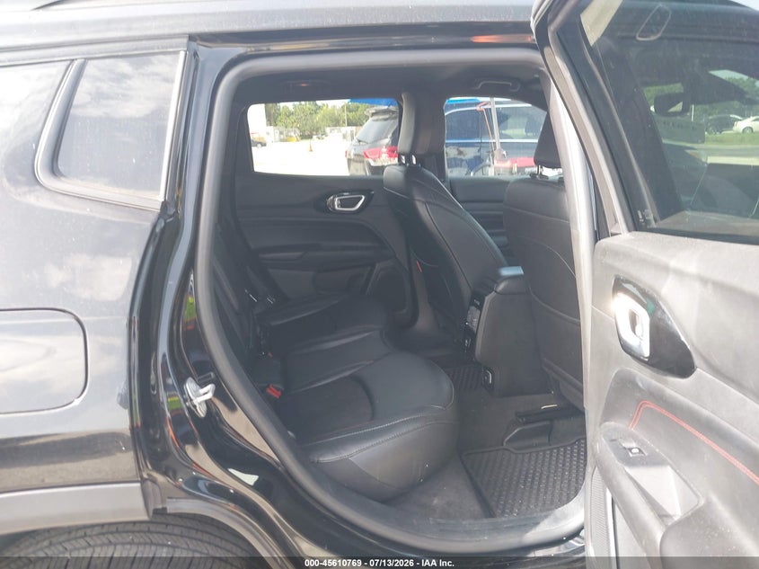 2024 Jeep Compass VIN 3C4NJDDN6RT137282 IAAI salvage auction — FRONT END, Salvage Title, sold $8,575 on 2026-07-22 (photo 8)