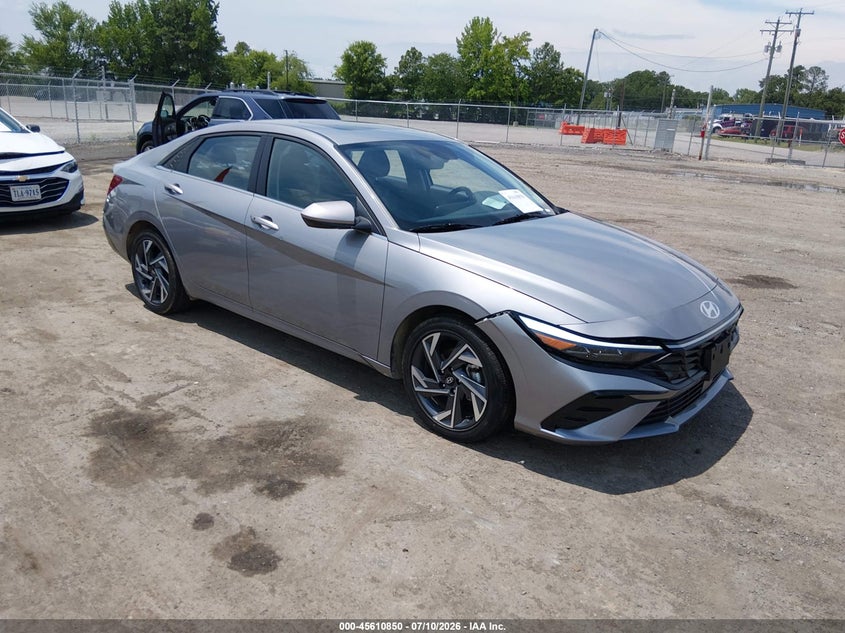 2025 Hyundai Elantra VIN KMHLS4DG8SU032322 IAAI salvage auction — REAR END, Salvage Title, sold $14,050 on 2026-07-17 (photo 1)