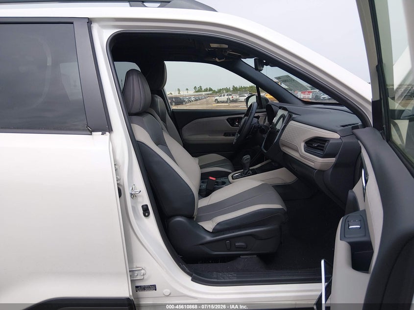 2025 Subaru Forester VIN JF2SLDRC4SH465276 IAAI salvage auction — LEFT & RIGHT, Original (Texas), sold $11,250 on 2026-08-29 (photo 5)