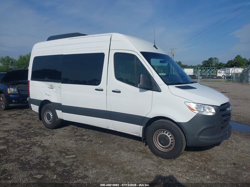 2025 Mercedes-benz Sprinter VIN W1Z4KFHY8SP820465 IAAI salvage auction — SIDE, Enterprise Vehicles Clear Only (Virginia), sold $30,000 on 2026-07-17 (photo 1)