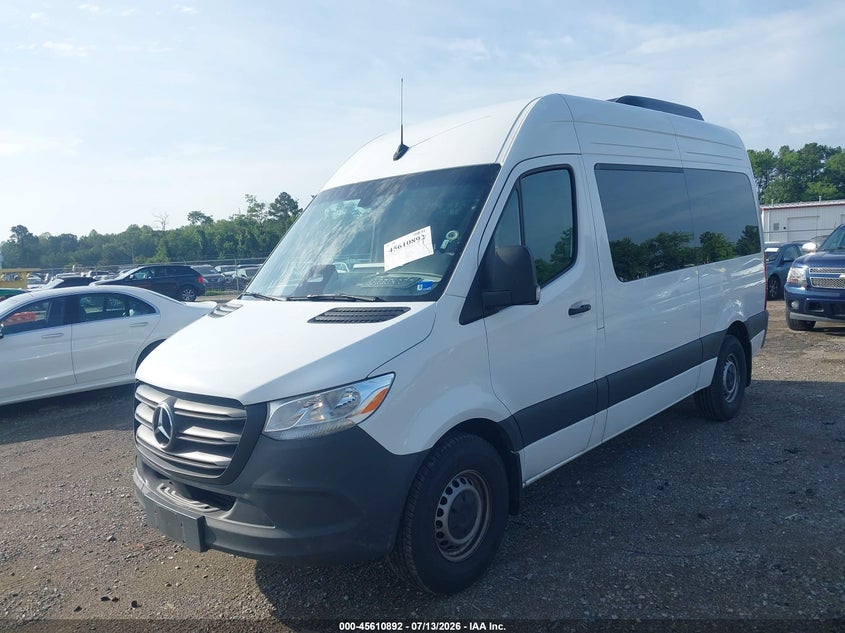 2025 Mercedes-benz Sprinter VIN W1Z4KFHY8SP820465 IAAI salvage auction — SIDE, Enterprise Vehicles Clear Only (Virginia), sold $30,000 on 2026-07-17 (photo 2)