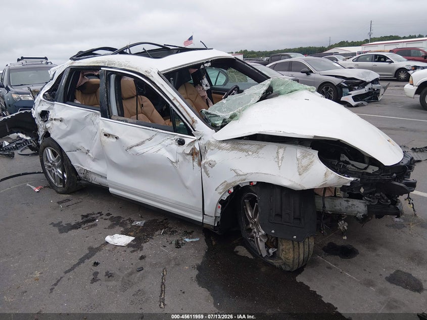 2016 Porsche Cayenne VIN WP1AA2A22GLA04846 IAAI salvage auction — ROLLOVER, Rebuildable (Florida), sold $725 on 2026-08-19 (photo 1)