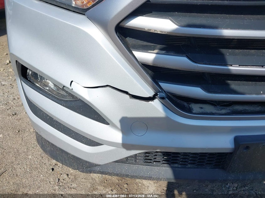 2017 Hyundai Tucson VIN KM8J3CA46HU272020 IAAI salvage auction — NORMAL WEAR, Clear (Massachusetts), sold $2,050 on 2026-07-21 (photo 6)