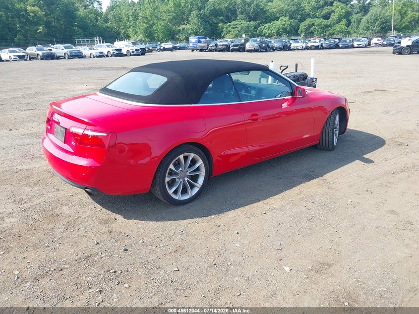 2013 Audi A5 VIN WAUAFAFHXDN012085 IAAI salvage auction — SIDE, Salvage (New Jersey), sold $1,950 on 2026-08-02 (photo 4)