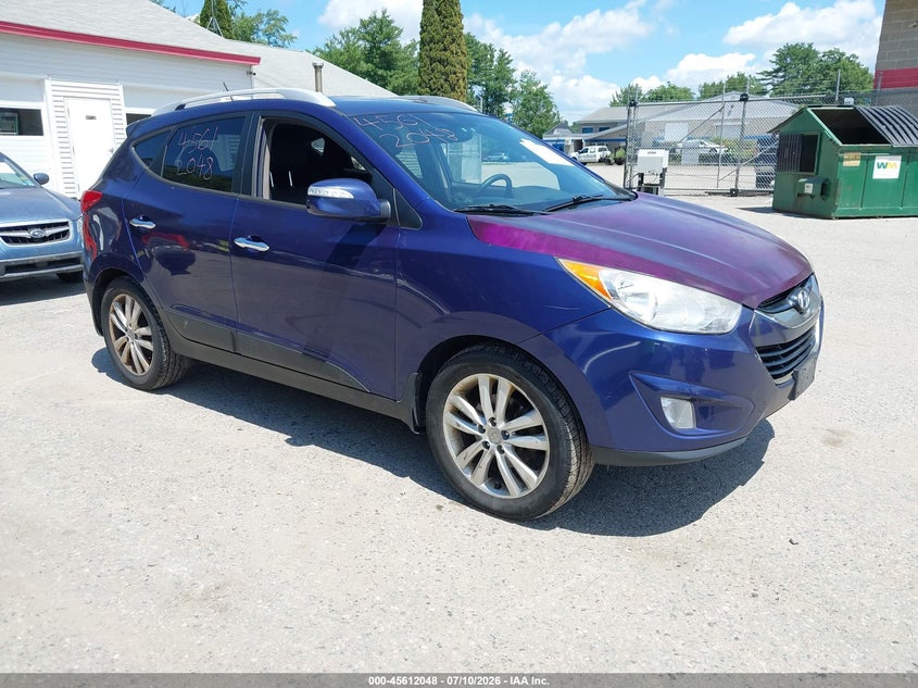 2011 Hyundai Tucson VIN KM8JUCAC1BU316677 IAAI salvage auction — NORMAL WEAR, Original (Maine), sold $700 on 2026-07-27 (photo 1)