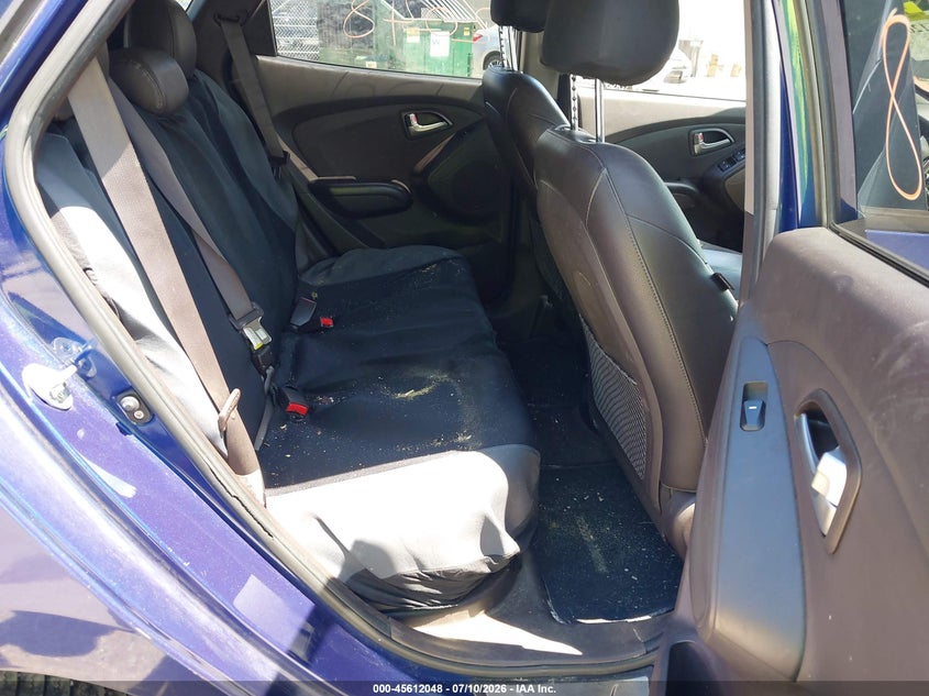 2011 Hyundai Tucson VIN KM8JUCAC1BU316677 IAAI salvage auction — NORMAL WEAR, Original (Maine), sold $700 on 2026-07-27 (photo 8)