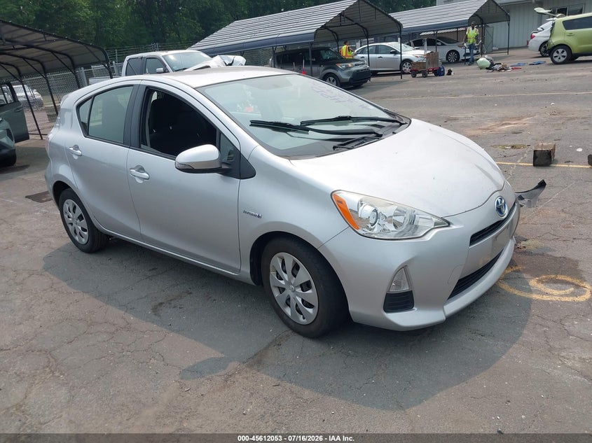 2014 Toyota Prius c VIN JTDKDTB3XE1081693 IAAI salvage auction — LEFT FRONT, Salvage (Connecticut), sold $975 on 2026-08-20 (photo 1)