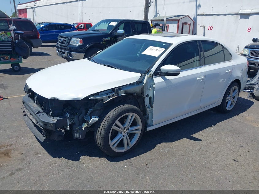 2015 Volkswagen Jetta VIN 3VWLA7AJ2FM205669 IAAI salvage auction — FRONT END, Salvage (Oregon), sold $1,300 on 2026-08-28 (photo 2)