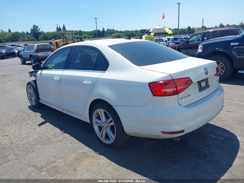 2015 Volkswagen Jetta VIN 3VWLA7AJ2FM205669 IAAI salvage auction — FRONT END, Salvage (Oregon), sold $1,300 on 2026-08-28 (photo 3)