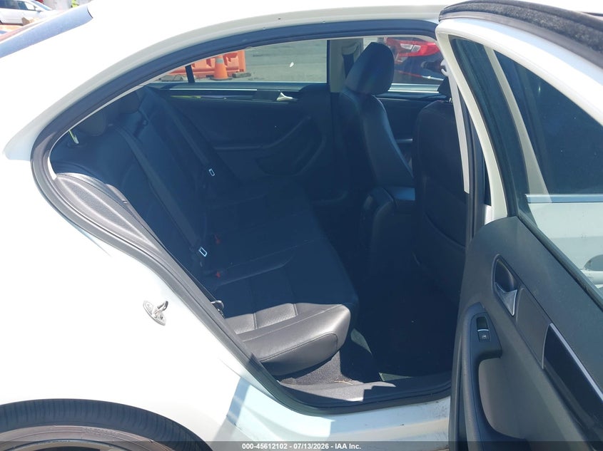 2015 Volkswagen Jetta VIN 3VWLA7AJ2FM205669 IAAI salvage auction — FRONT END, Salvage (Oregon), sold $1,300 on 2026-08-28 (photo 8)