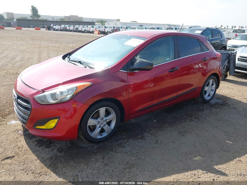 2016 Hyundai Elantra VIN KMHD35LH0GU337886 IAAI salvage auction — NORMAL WEAR, Salvage Title, sold $575 on 2026-07-29 (photo 2)