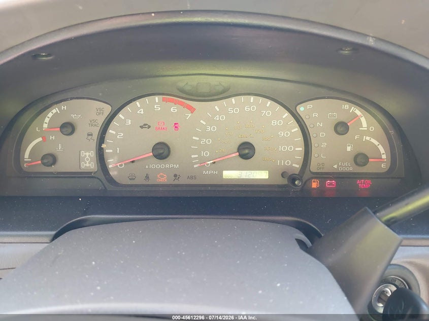 2004 Toyota Sequoia VIN 5TDBT48A74S228620 IAAI salvage auction — FRONT END, Salvage - Greater Than 75% (Maryland), sold $625 on 2026-07-28 (photo 7)