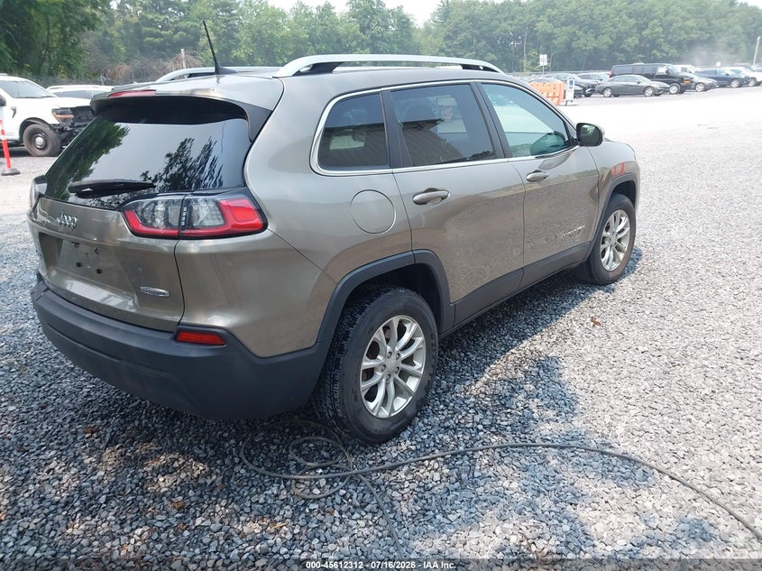 2019 Jeep Cherokee VIN 1C4PJMCB1KD343637 IAAI salvage auction — NORMAL WEAR, Sf97 (New York), sold $10,800 on 2026-08-20 (photo 4)