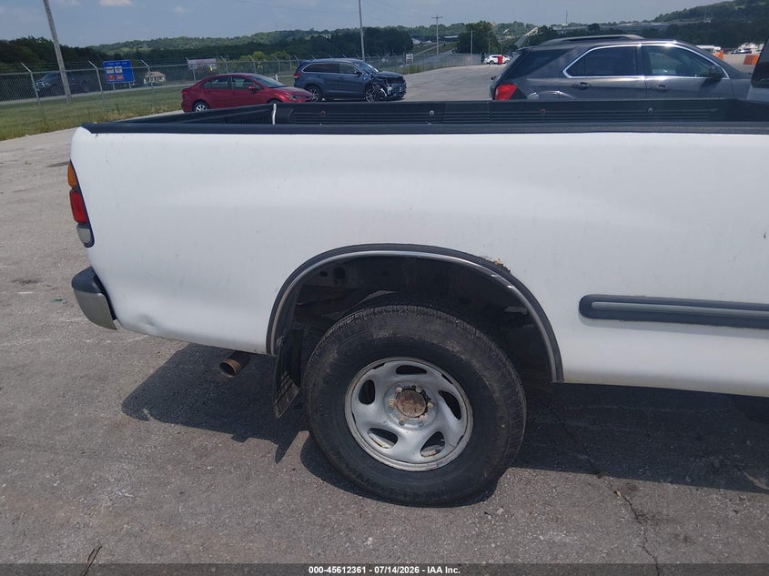 2000 Toyota Tundra VIN 5TBKT441XYS040260 IAAI salvage auction — NORMAL WEAR, Clear (Missouri), sold $3,300 on 2026-07-23 (photo 6)